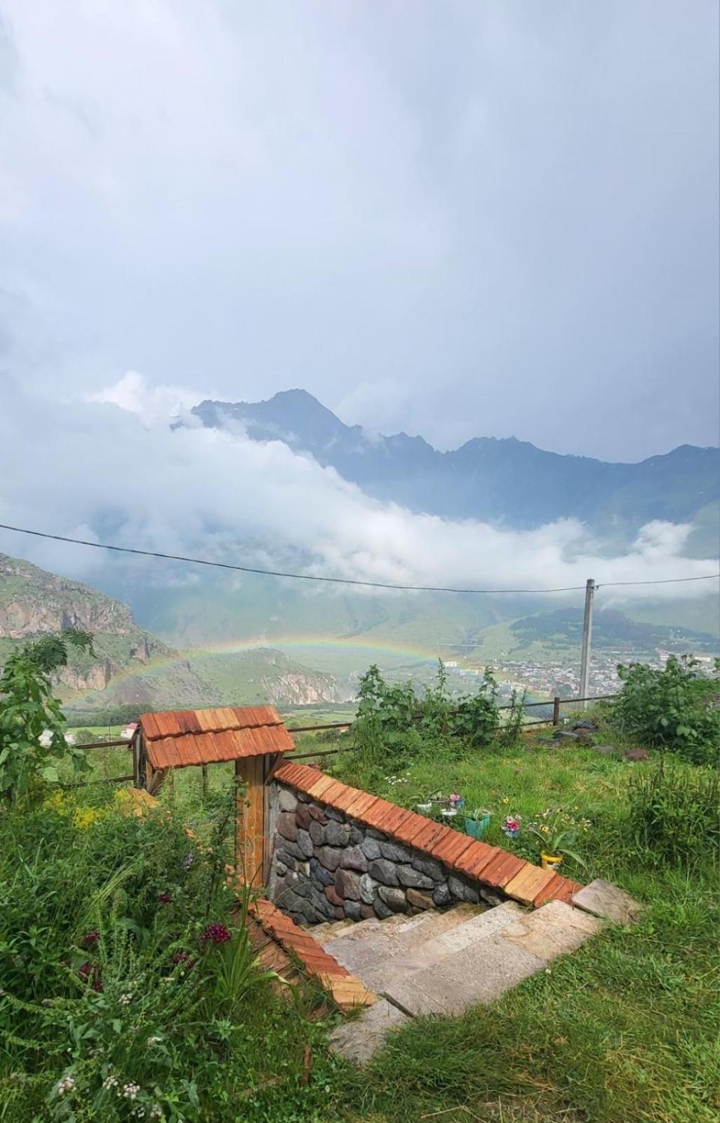 Peak House Villa Kazbegi Exterior foto
